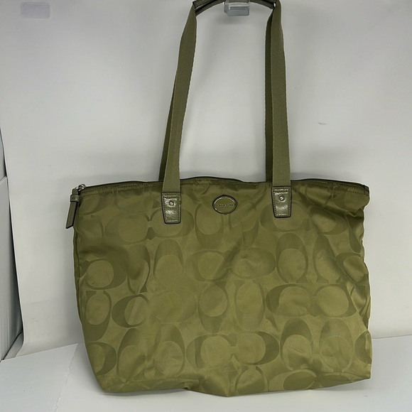 Coach 77322 Sage Green Getaway Signature Nylon Travel Shoulder Zip Tote Bag - Picture 1 of 13